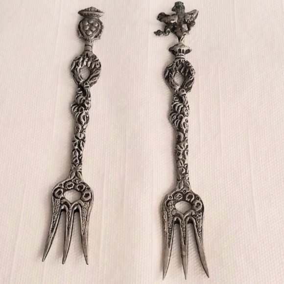 Vintage Oyster forks Made in Italy set of 2 filigree - Picture 1 of 5